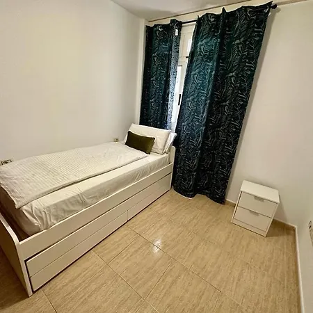 Abrigos Holidays Playa *