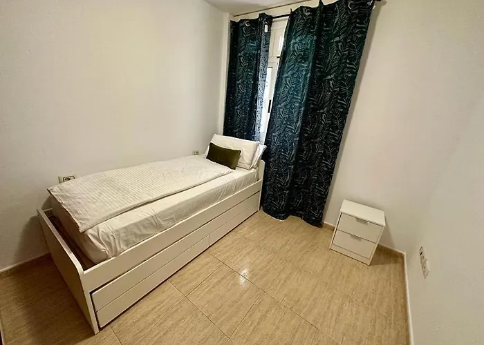 Abrigos Holidays Playa *